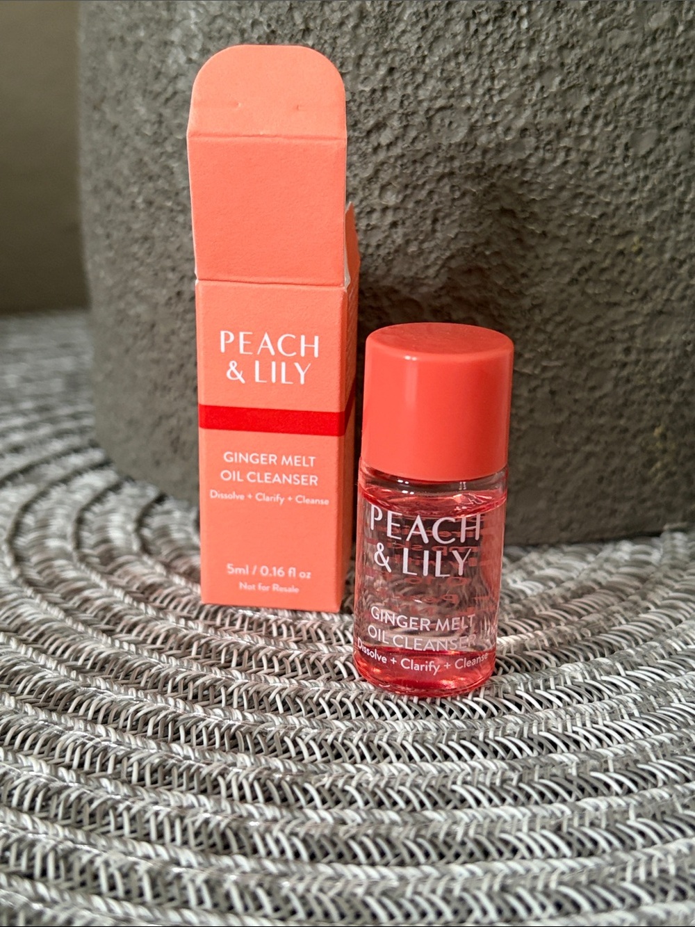 ❤️ $3 NWT Peach & Lily Ginger Melt Oil Cleanser .16oz